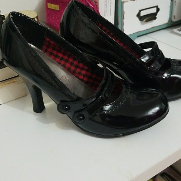 BONGO Shoes - Patent leather Mary Janes!